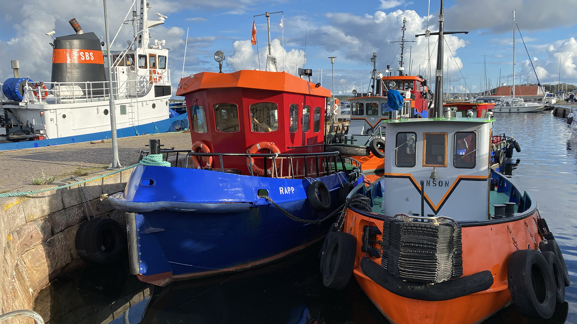 Sandinges bogserbåtar Rapp och Onsön.